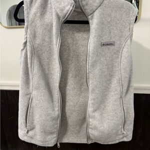 Columbia Light Gray Fleece Vest